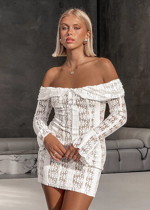 Camille – Omuz Açık Dantel Bodycon Elbise